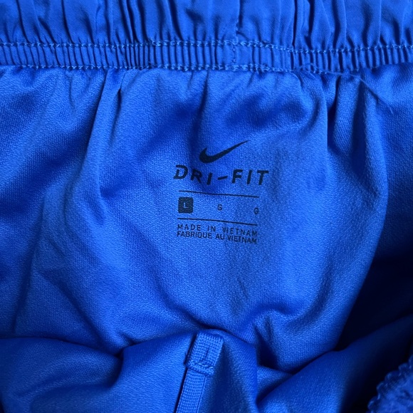 Nike Tempo Shorts Purple size large - Picture 2 of 3
